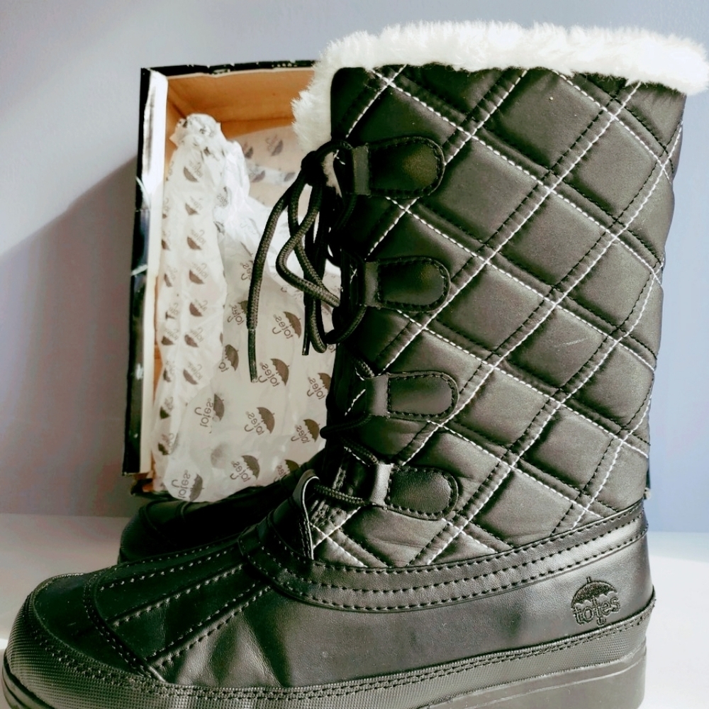 Totes boots